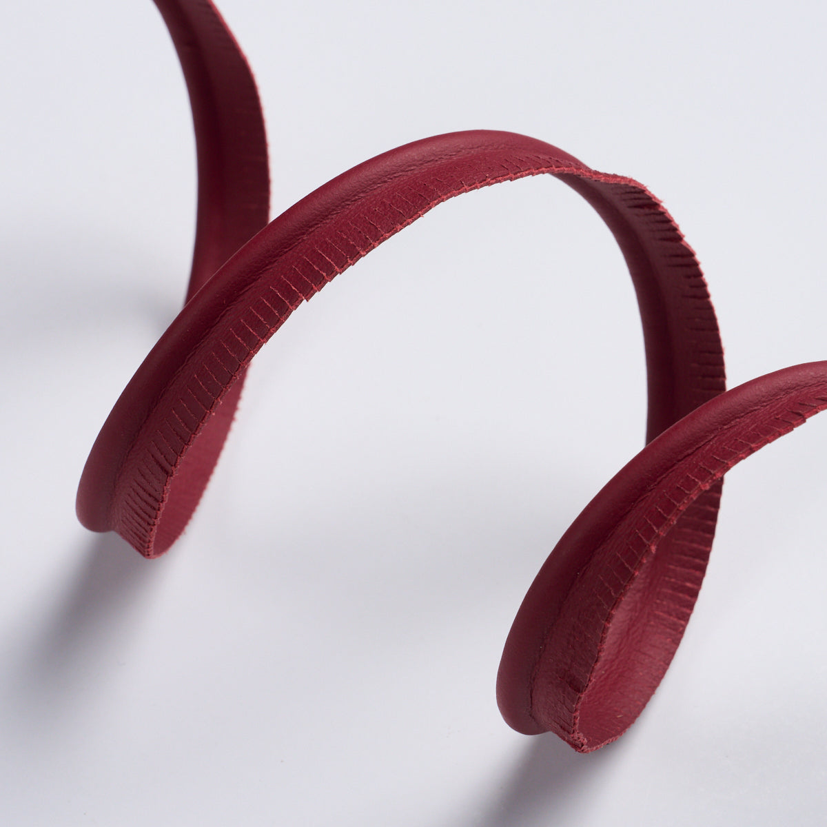 Burnham Medium Leather Piping